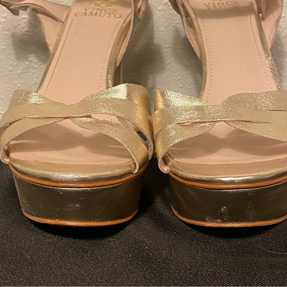 Vince Camuto Peppa Gold Platform Heels 7.5 - Picture 2 of 7